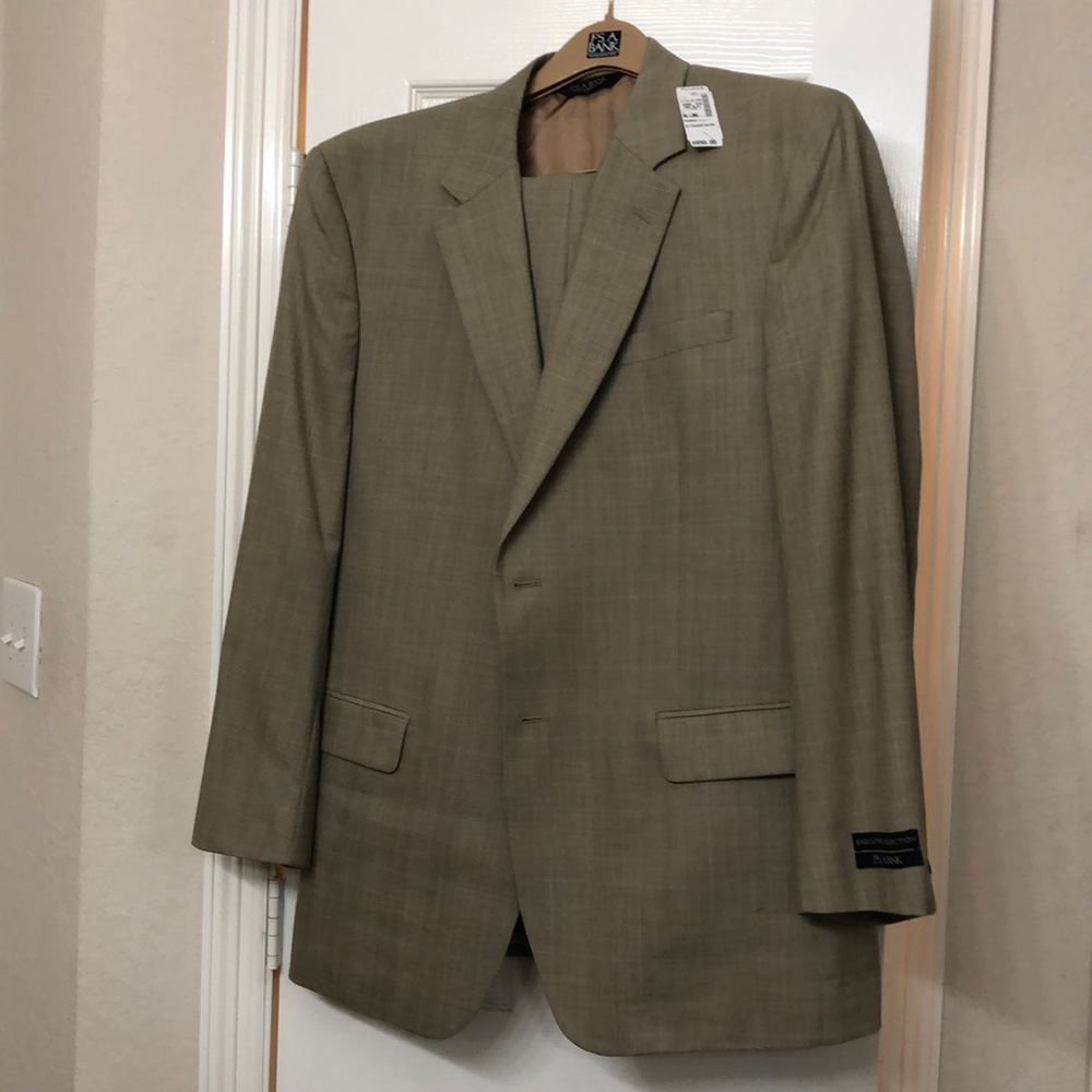 JoS. A.BANK Mens Suit